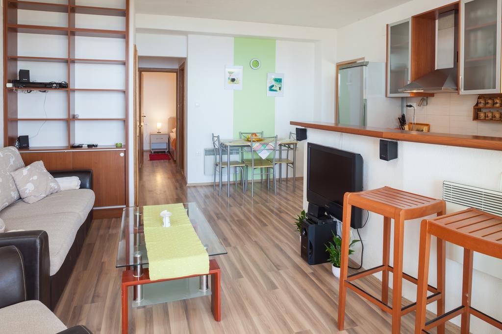 Apartment Fiona - Away From Crowds *